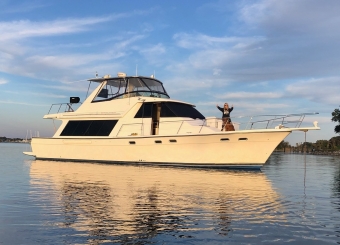 1999 Bayliner 4788 Pilot House